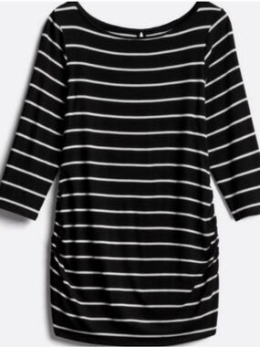 Monochrome Black and White Striped Maternity Top (Size Medium Maternity)